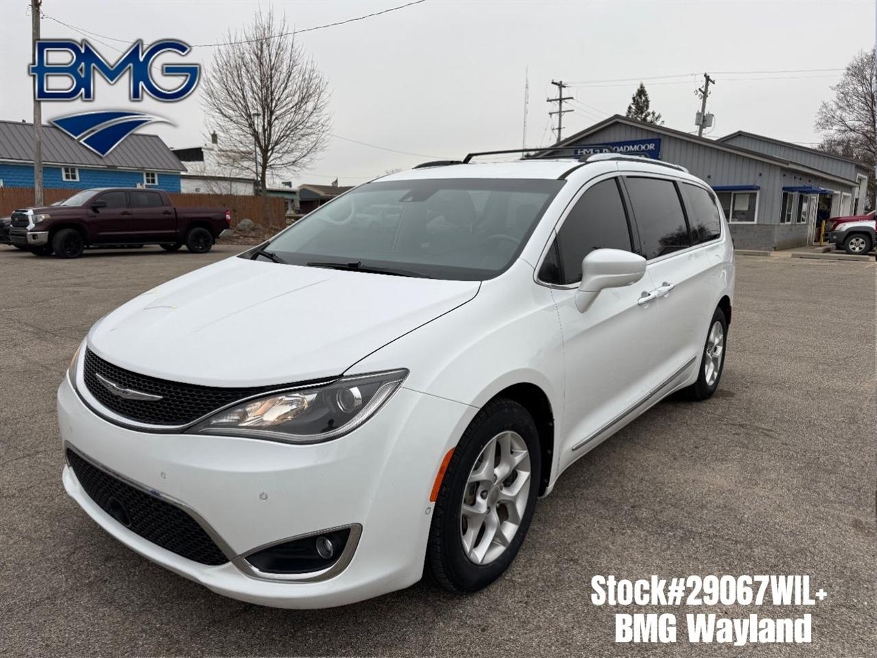 2017 Chrysler Pacifica Touring-L Plus