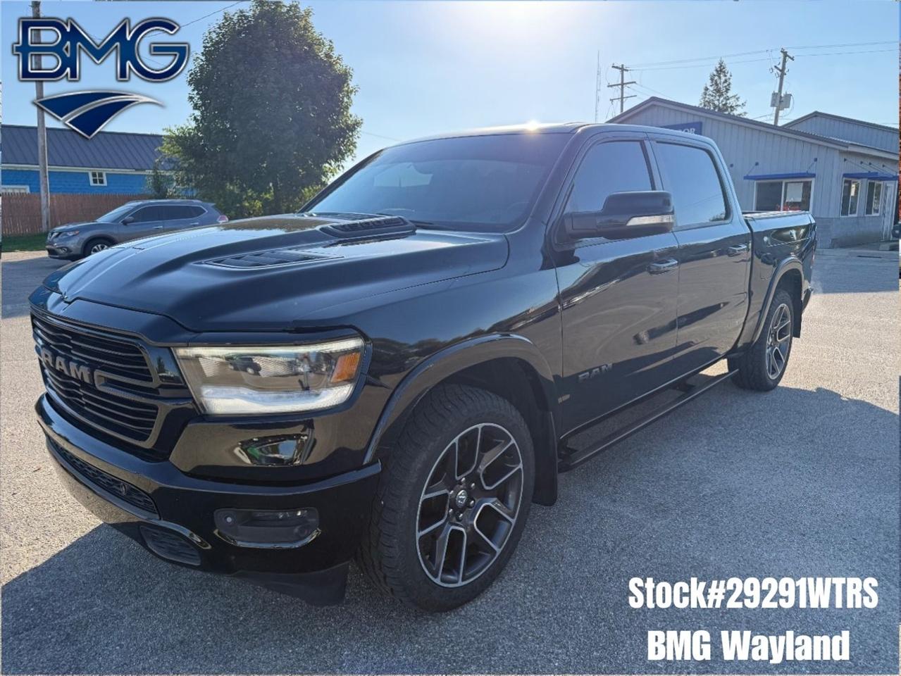 2019 RAM 1500 Laramie Crew Cab 4x4 5'7 Box