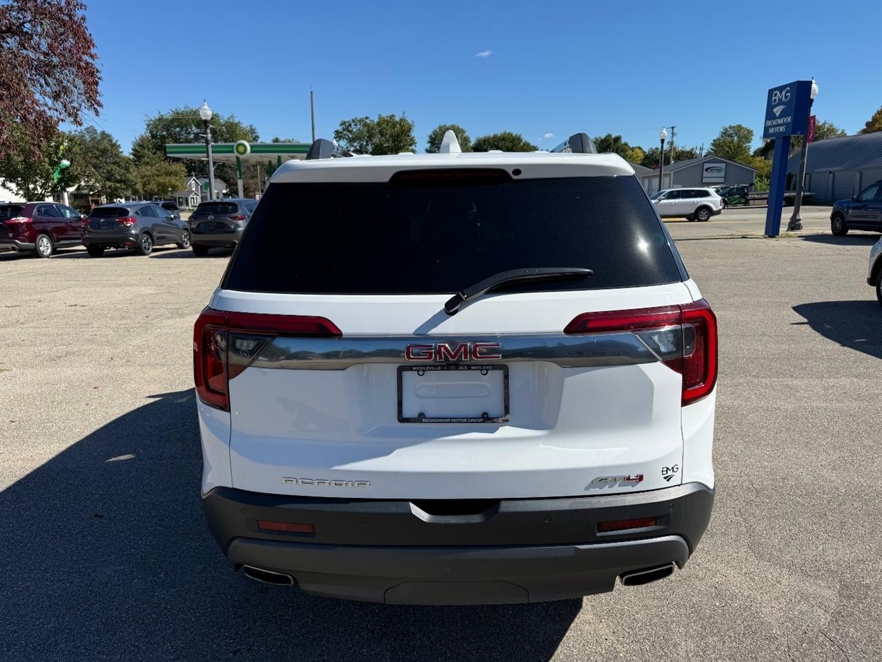 GMC Acadia photo 4