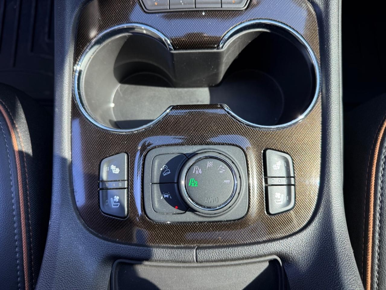 GMC Acadia photo 20