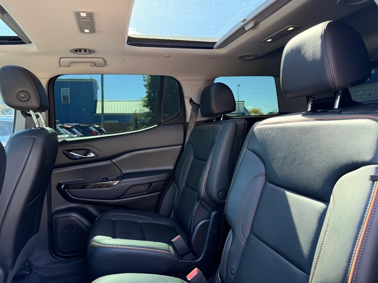 GMC Acadia photo 24
