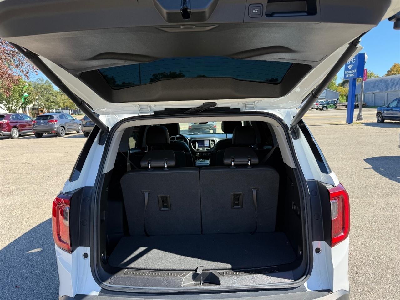 GMC Acadia photo 30