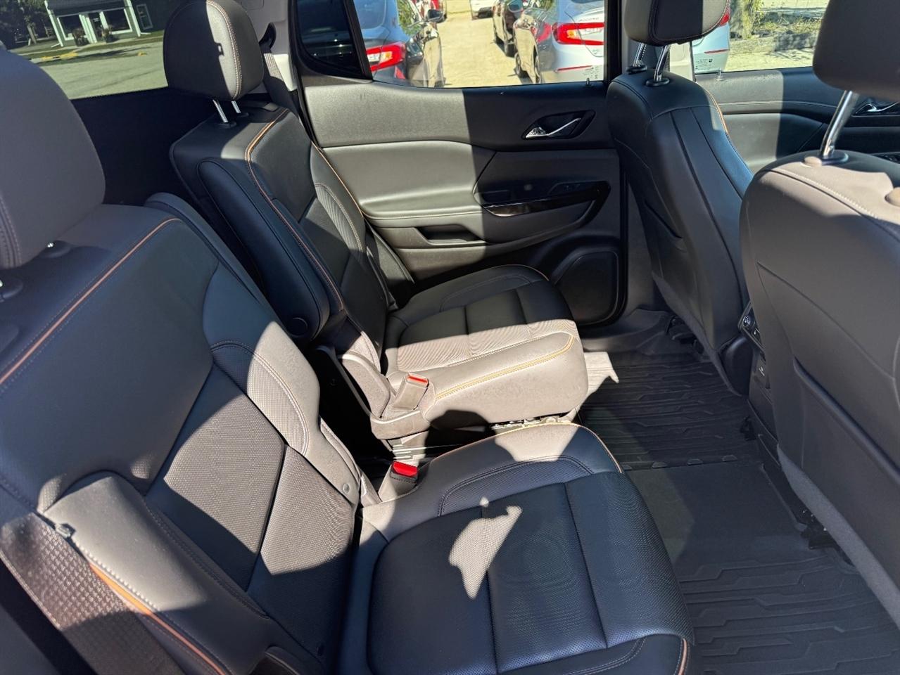 GMC Acadia photo 31