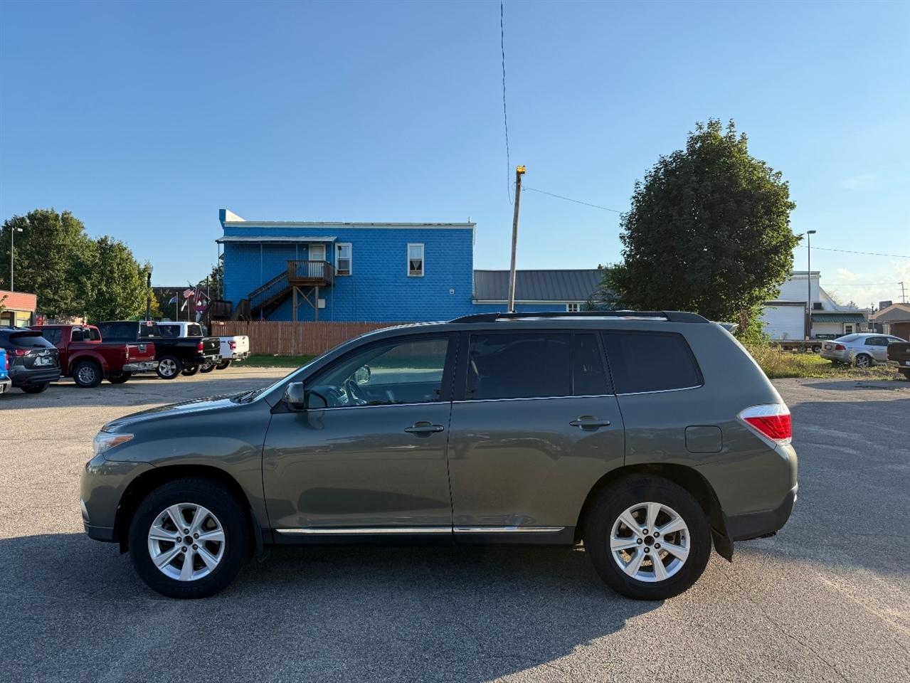 Toyota Highlander photo 2