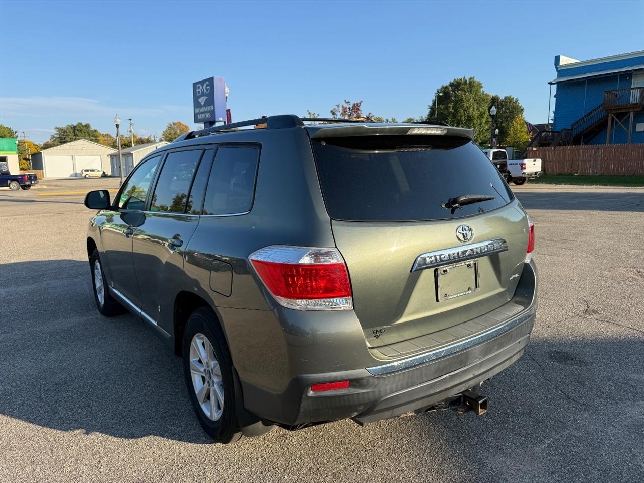 Toyota Highlander photo 3
