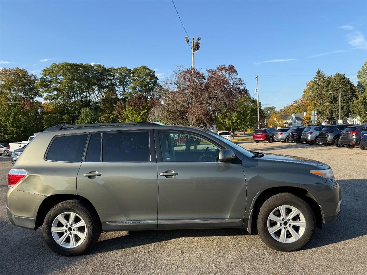 Toyota Highlander photo 6