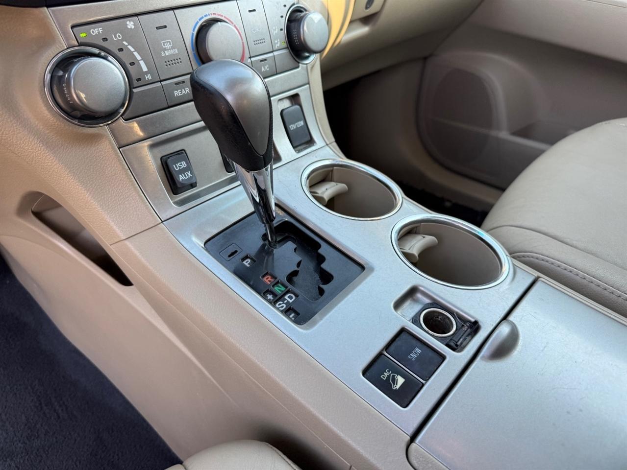 Toyota Highlander photo 22