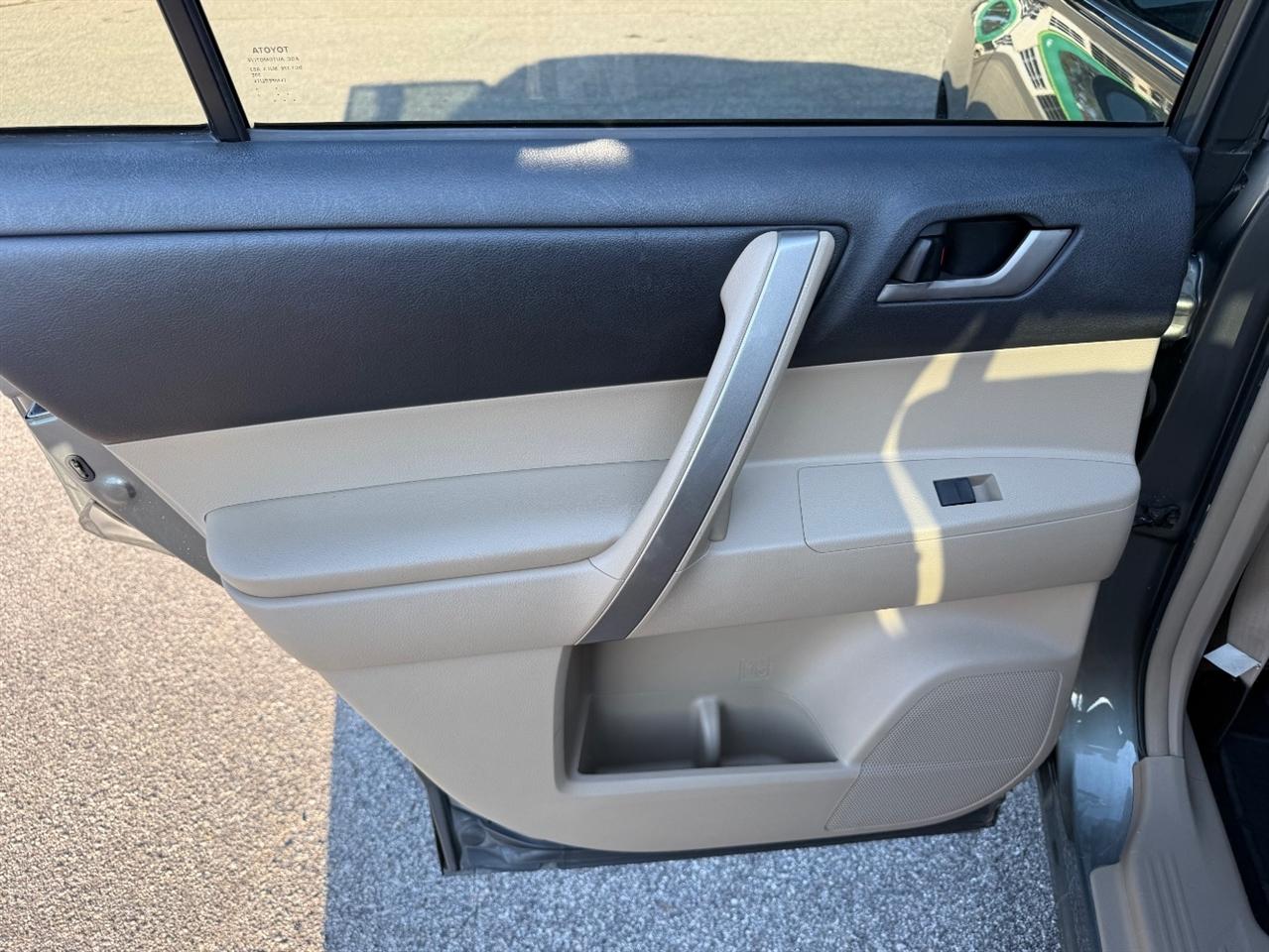 Toyota Highlander photo 24