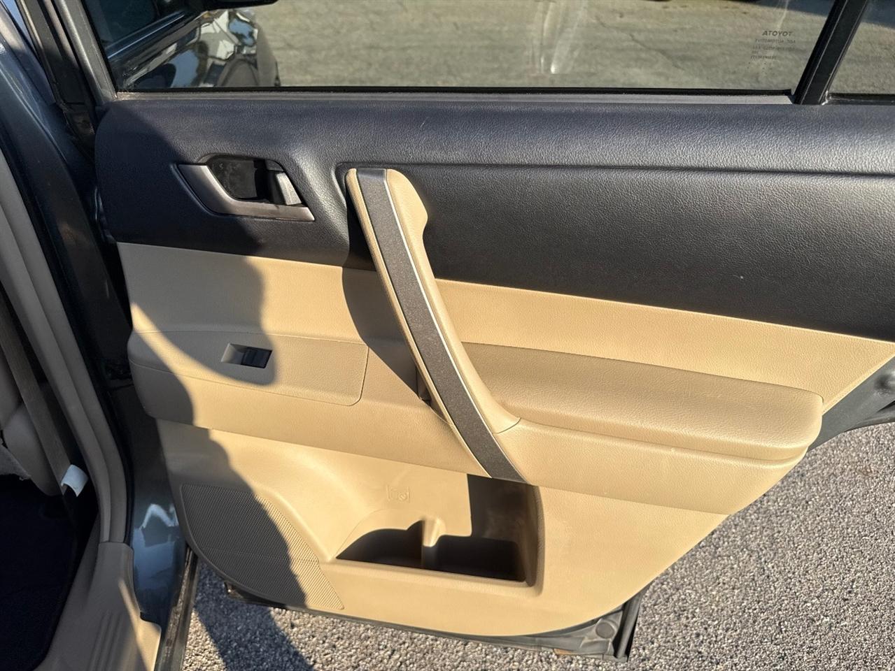 Toyota Highlander photo 33