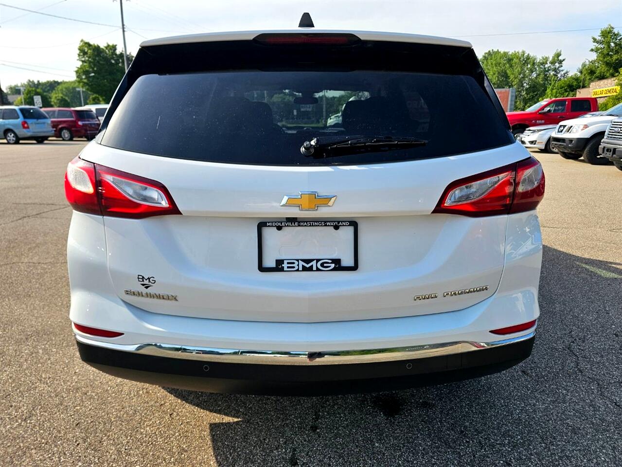 2020 Chevrolet Equinox LT photo 4
