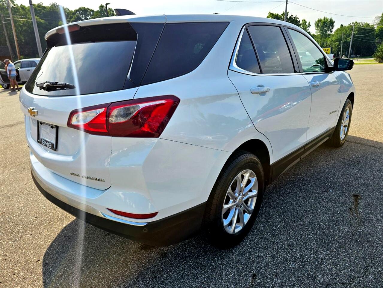 2020 Chevrolet Equinox LT photo 4