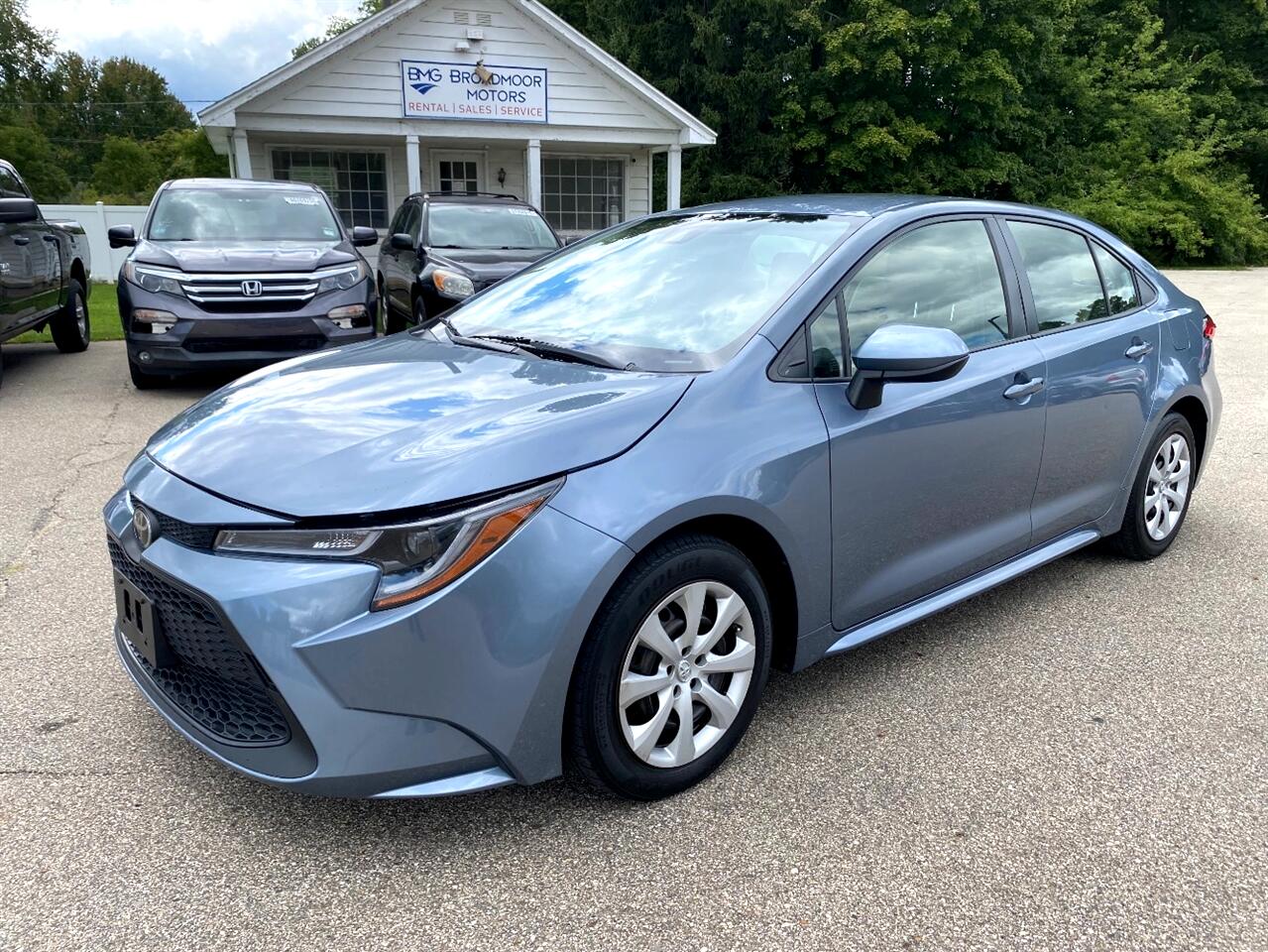 2021 Toyota Corolla LE photo 2