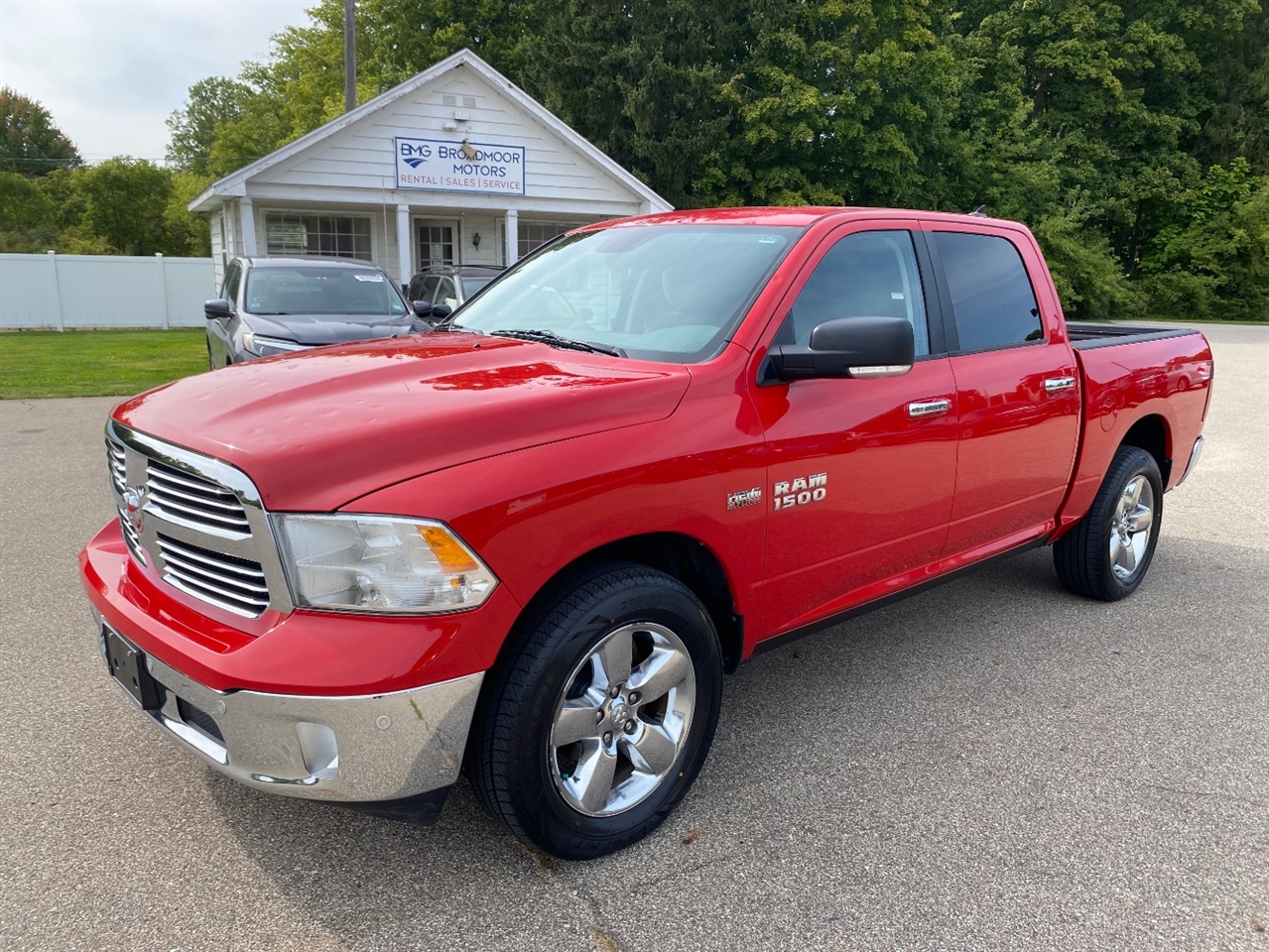 2014 Ram 1500 SLT photo 2