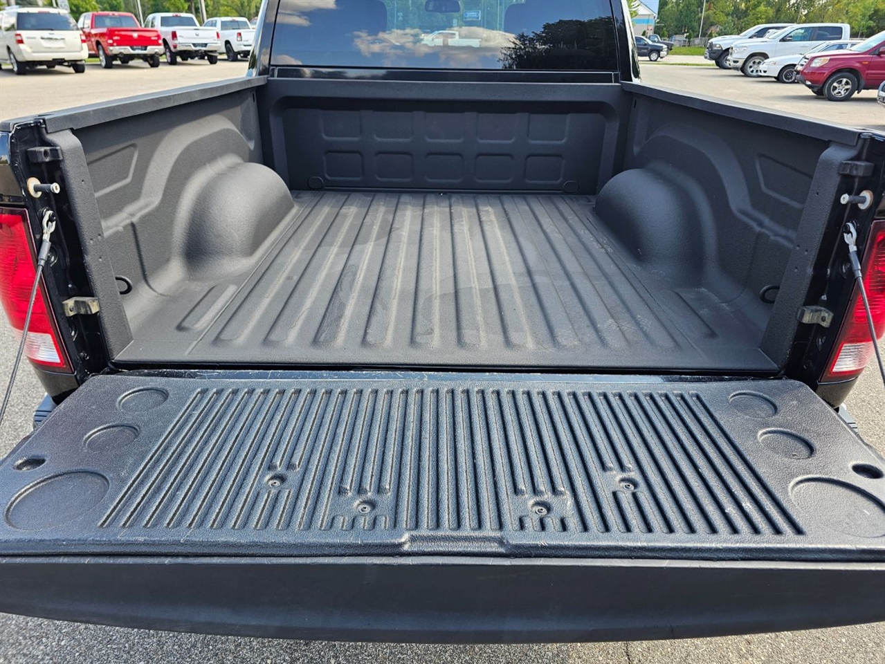 2015 Ram 1500 Tradesman photo 4