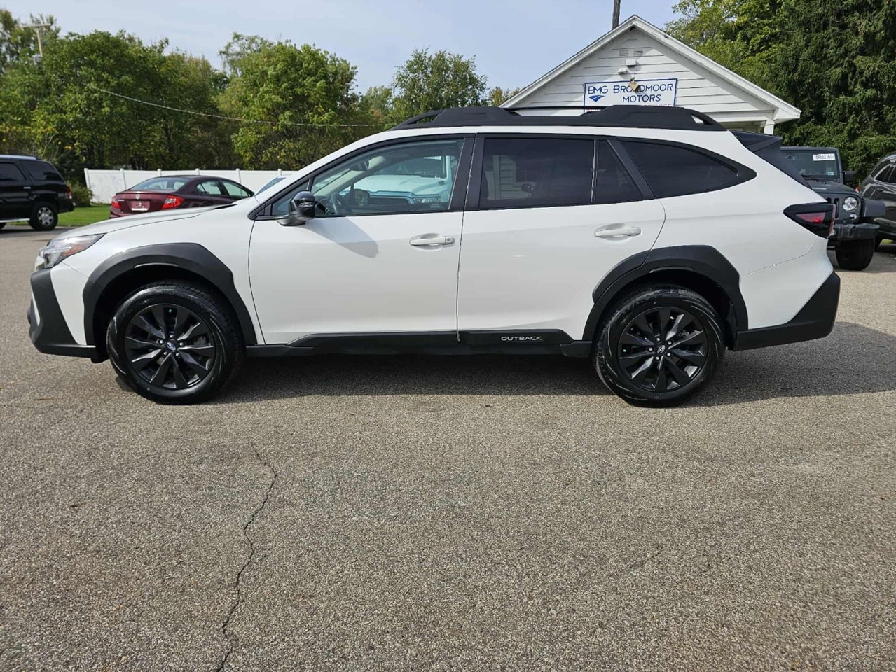 2024 Subaru Outback Onyx Edition photo 2