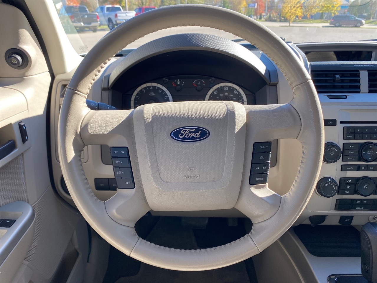 Ford Escape XLT 4WD 2011