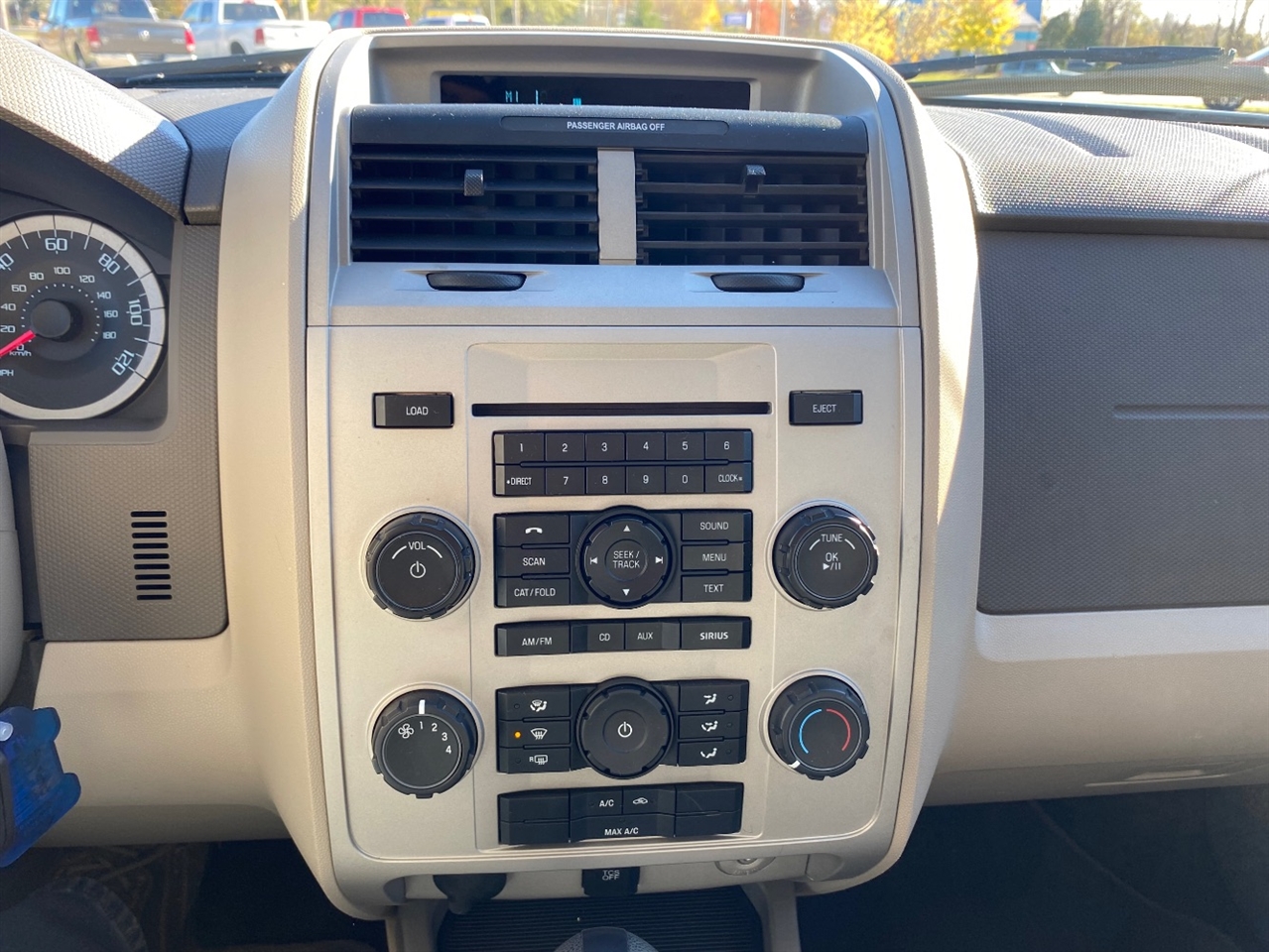 Ford Escape XLT 4WD 2011