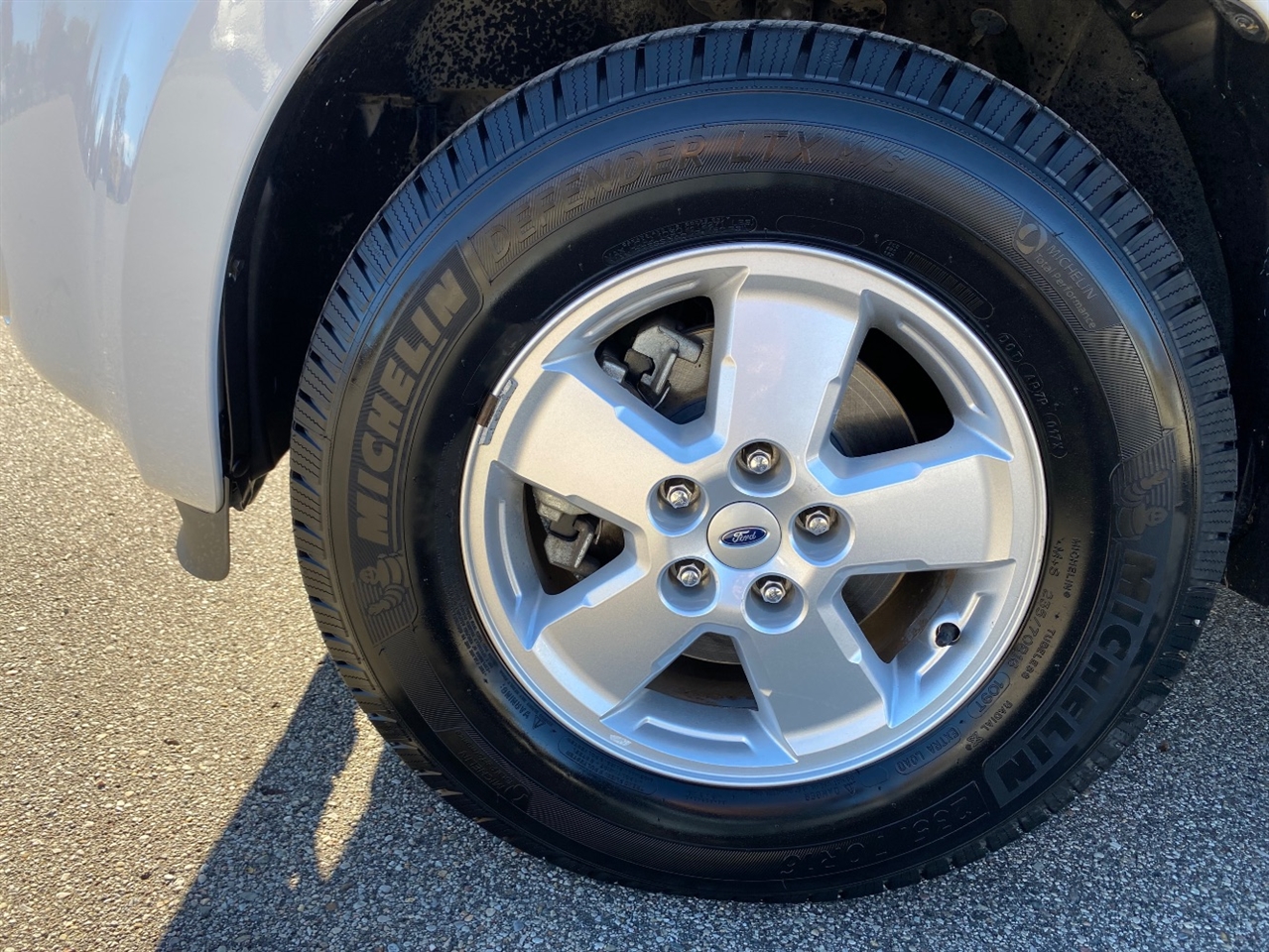 Ford Escape XLT 4WD 2011