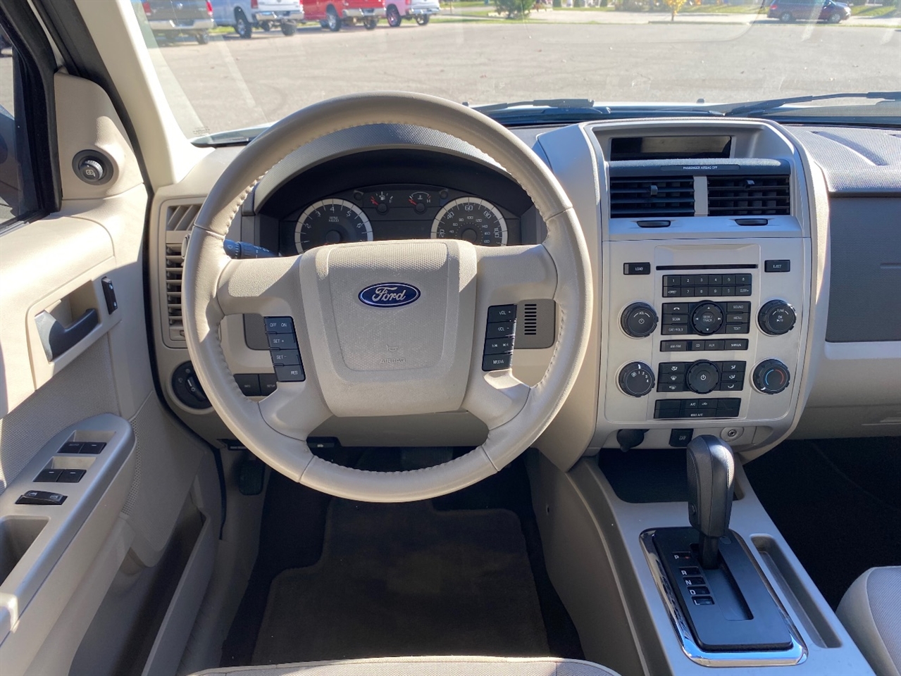 Ford Escape XLT 4WD 2011