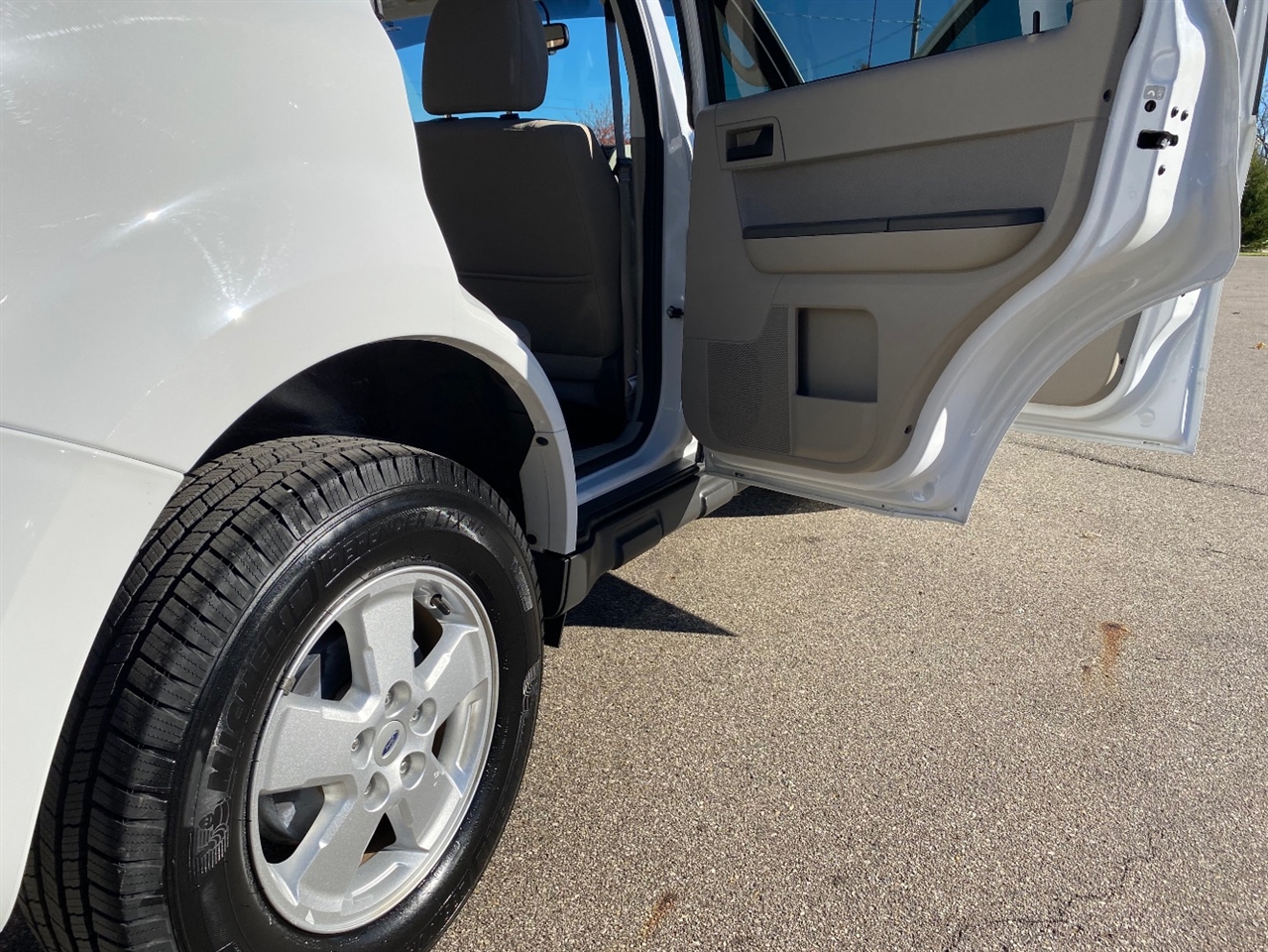 Ford Escape XLT 4WD 2011