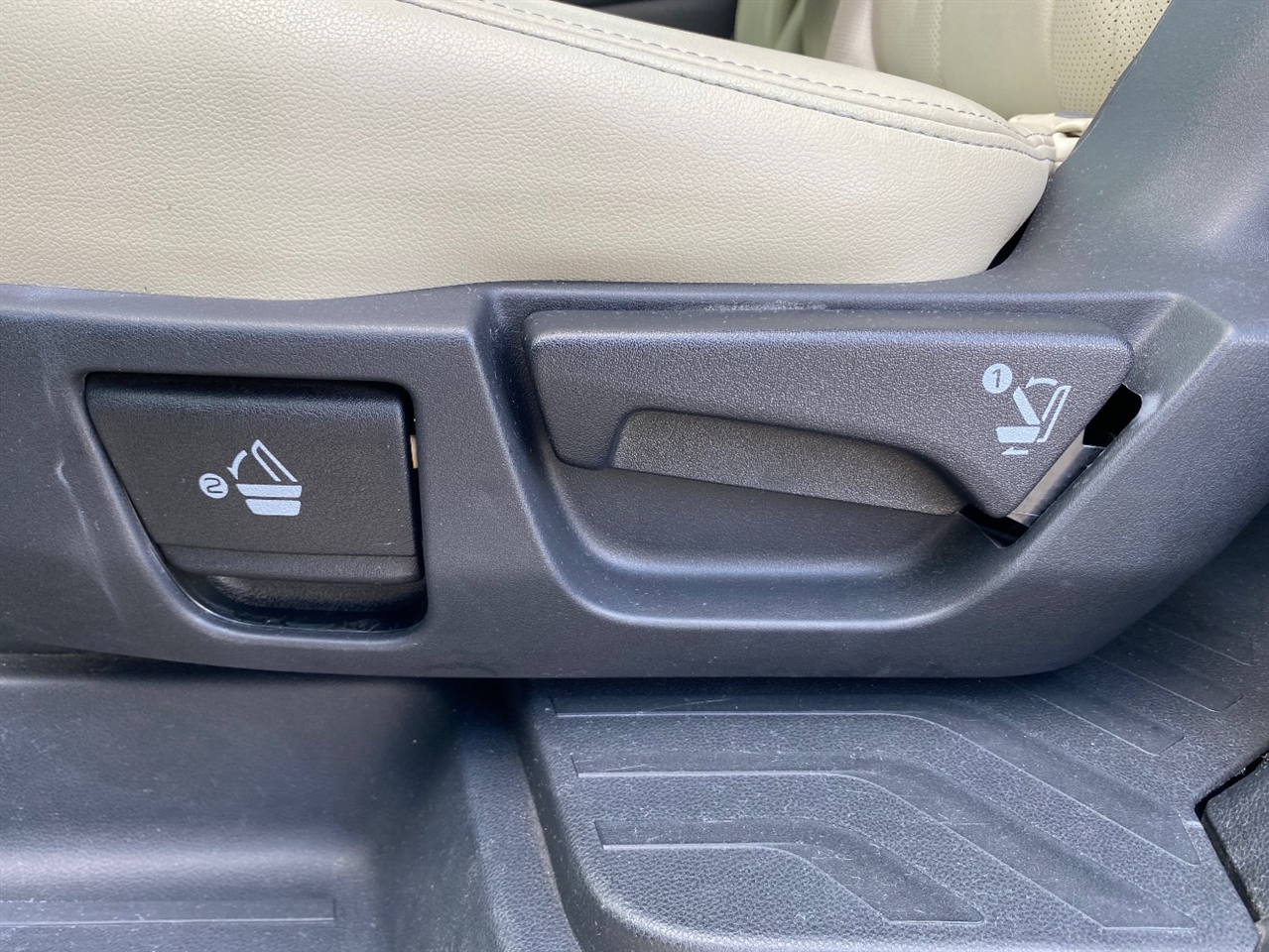 Subaru Ascent Limited w/8-Passenger Technology Pkg 2020