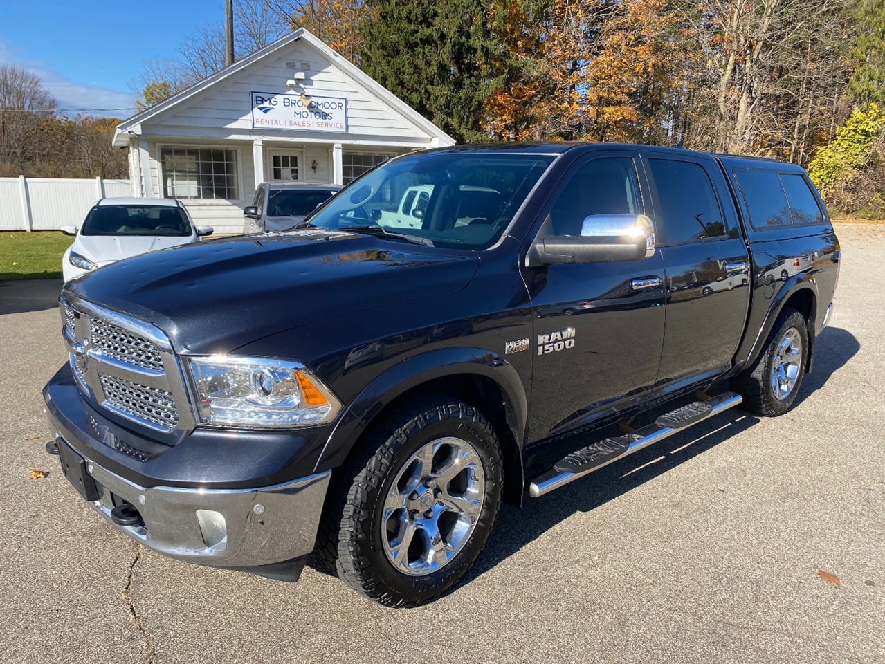2016 RAM 1500 Laramie Crew Cab SWB 4WD