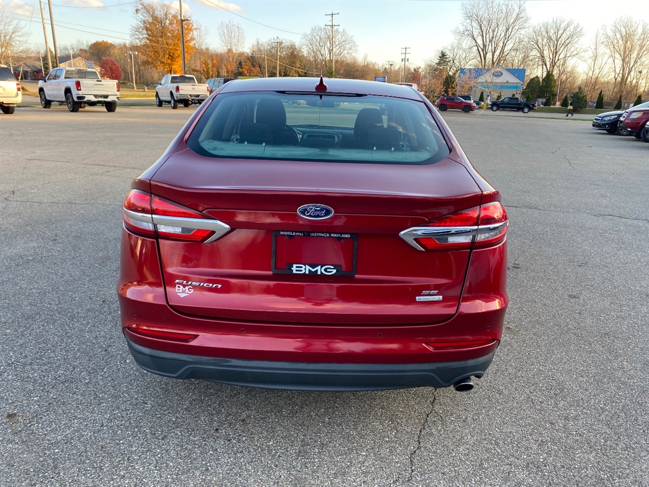 2019 Ford Fusion SE photo 2