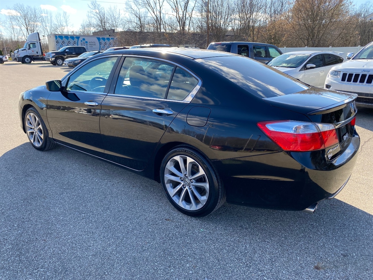 2015 Honda Accord Sport photo 3