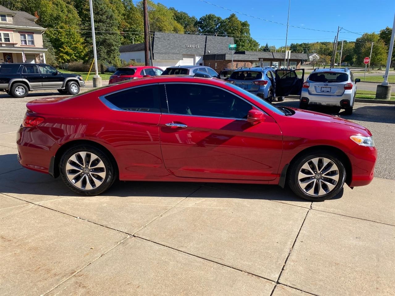 Honda Accord photo 6