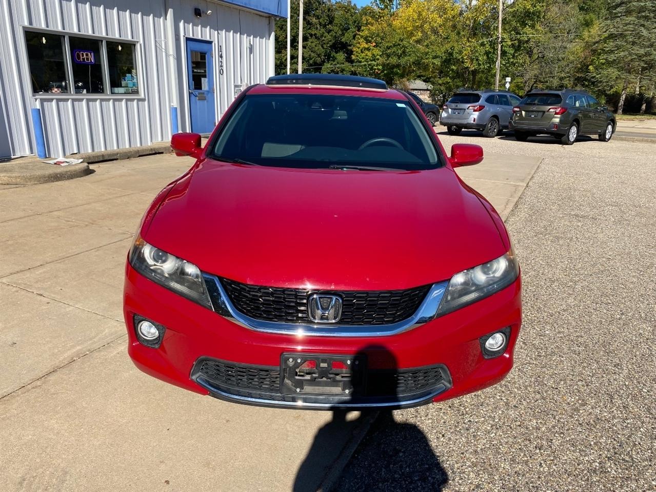 Honda Accord photo 8
