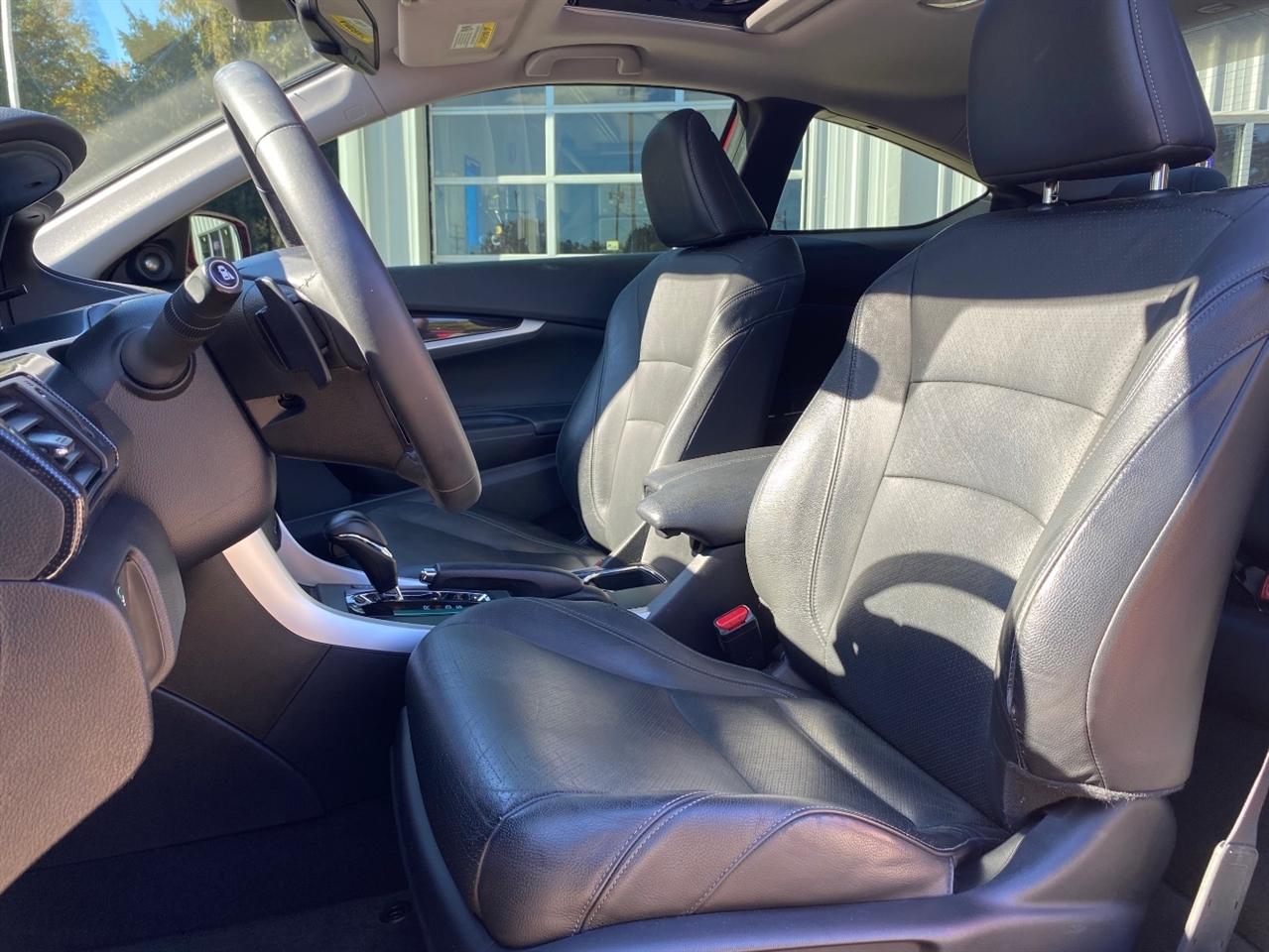 Honda Accord photo 14