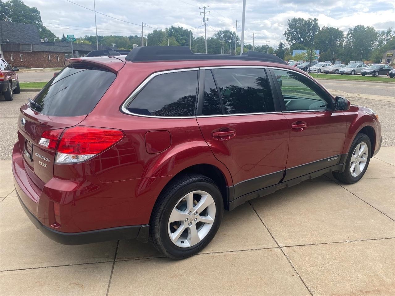 Subaru Outback photo 5