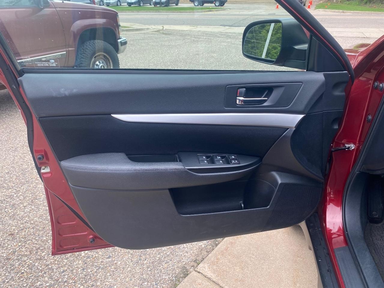 Subaru Outback photo 9