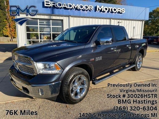 2017 RAM 1500 Laramie Crew Cab 4x4 6'4 Box