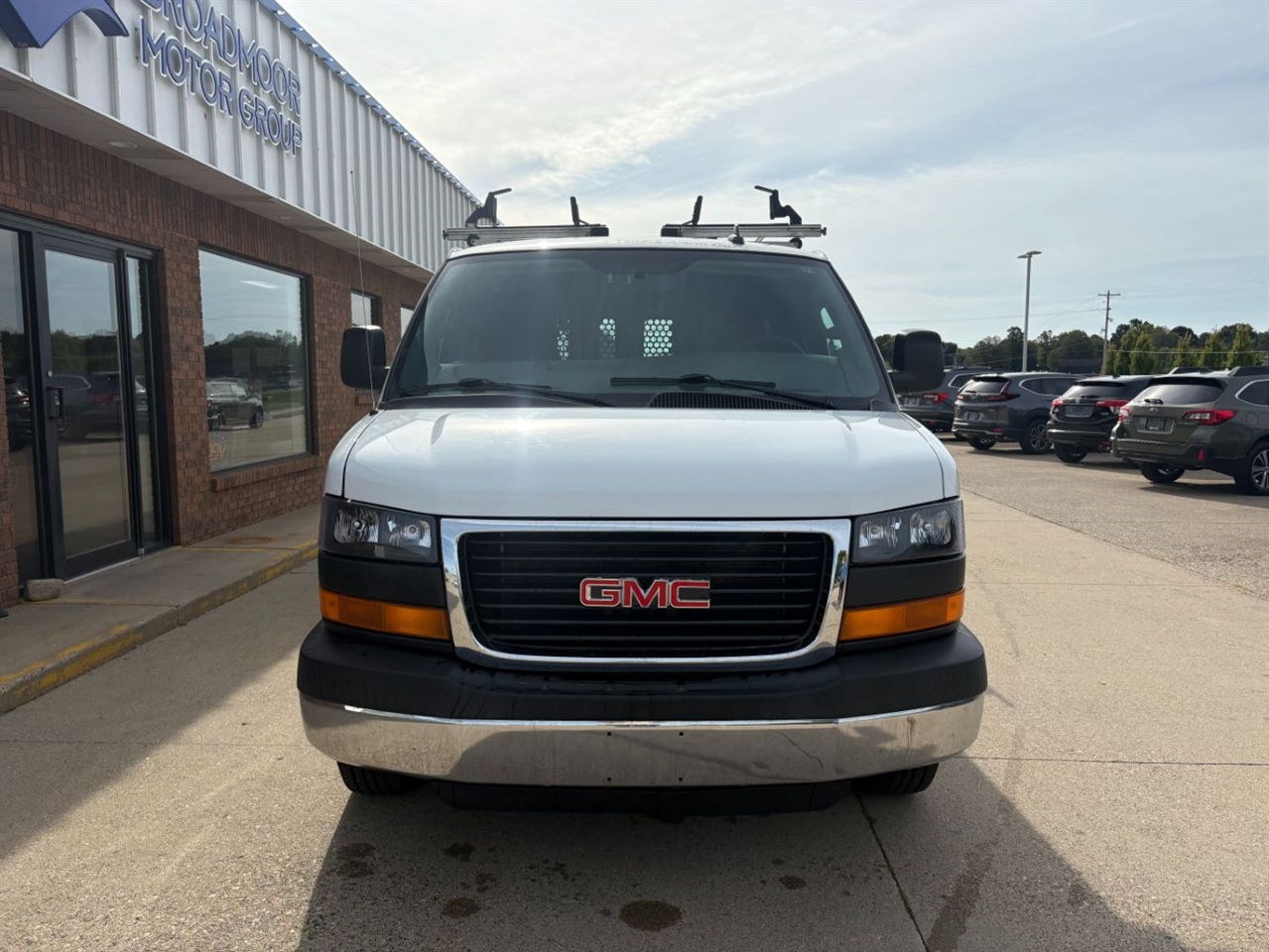 2019 Gmc Savana 2500 Cargo photo 2