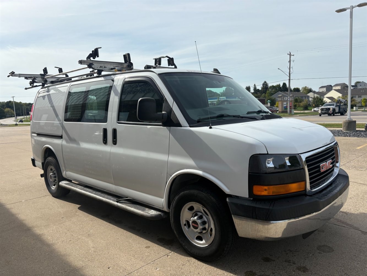2019 Gmc Savana 2500 Cargo photo 3