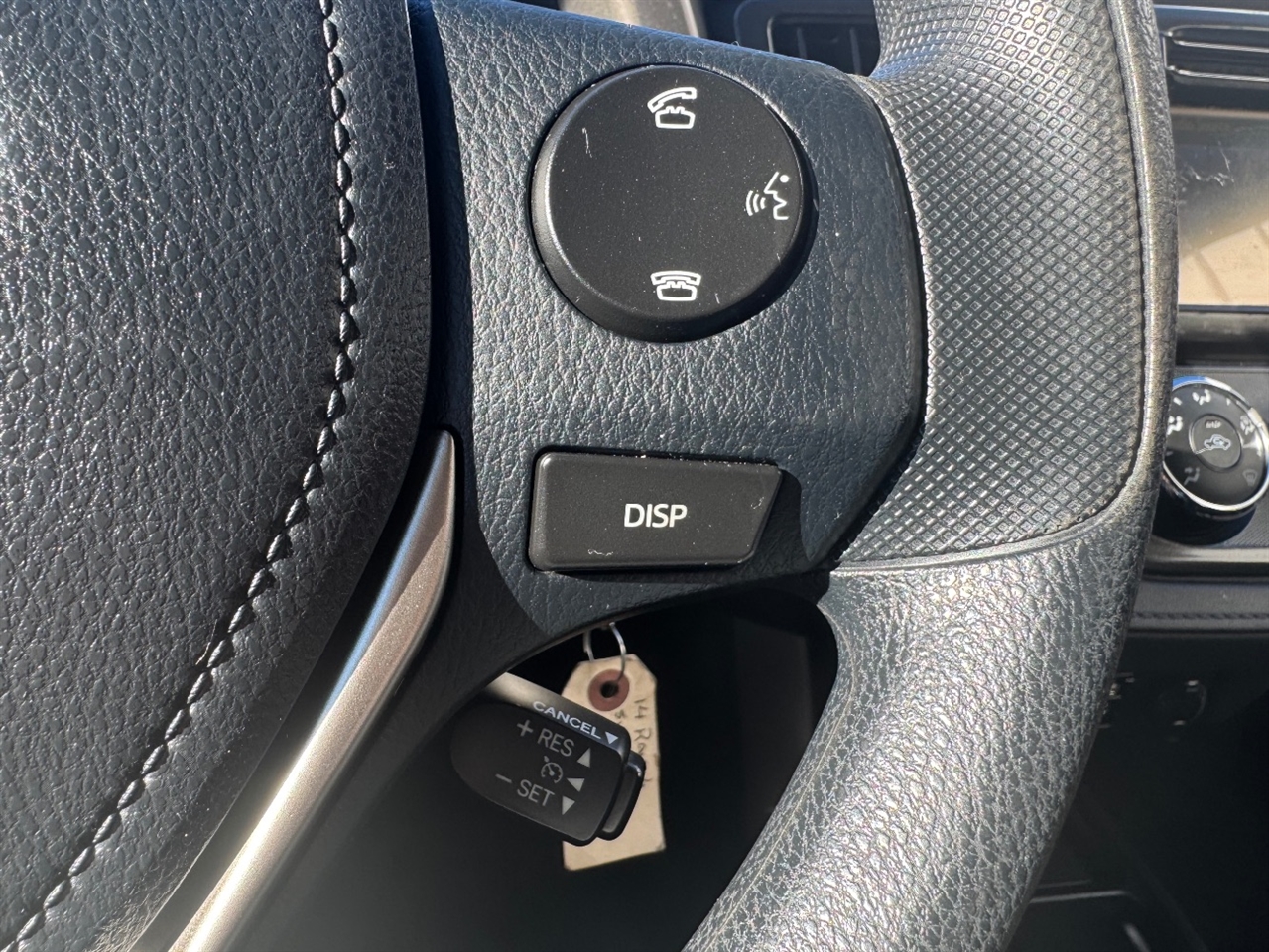 Toyota RAV4 LE AWD 2014