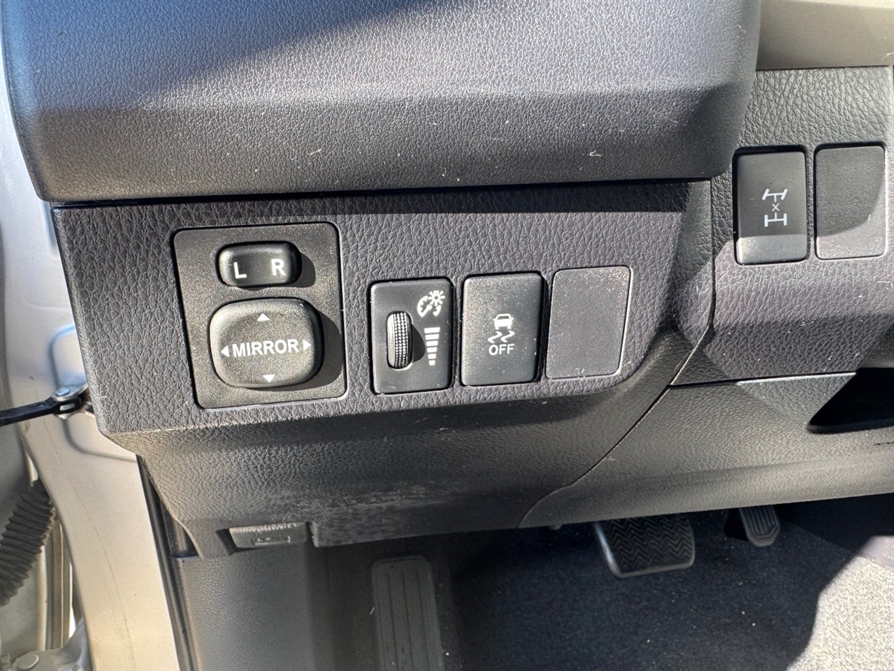 Toyota RAV4 LE AWD 2014