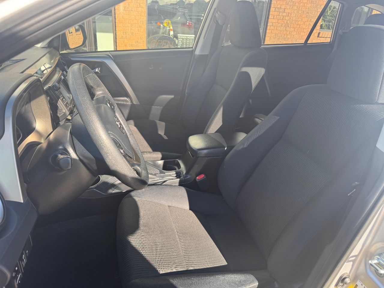 Toyota RAV4 LE AWD 2014