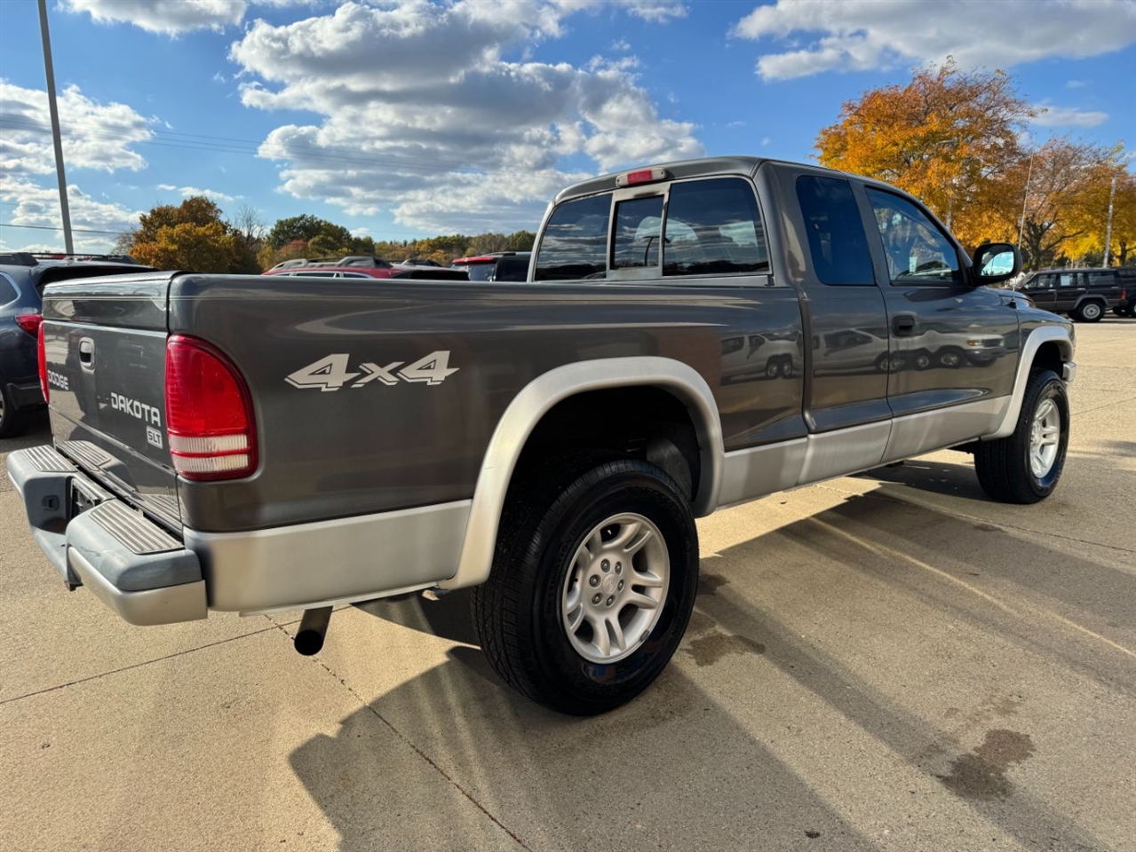 Dodge Dakota SLT Club Cab 4WD 2004