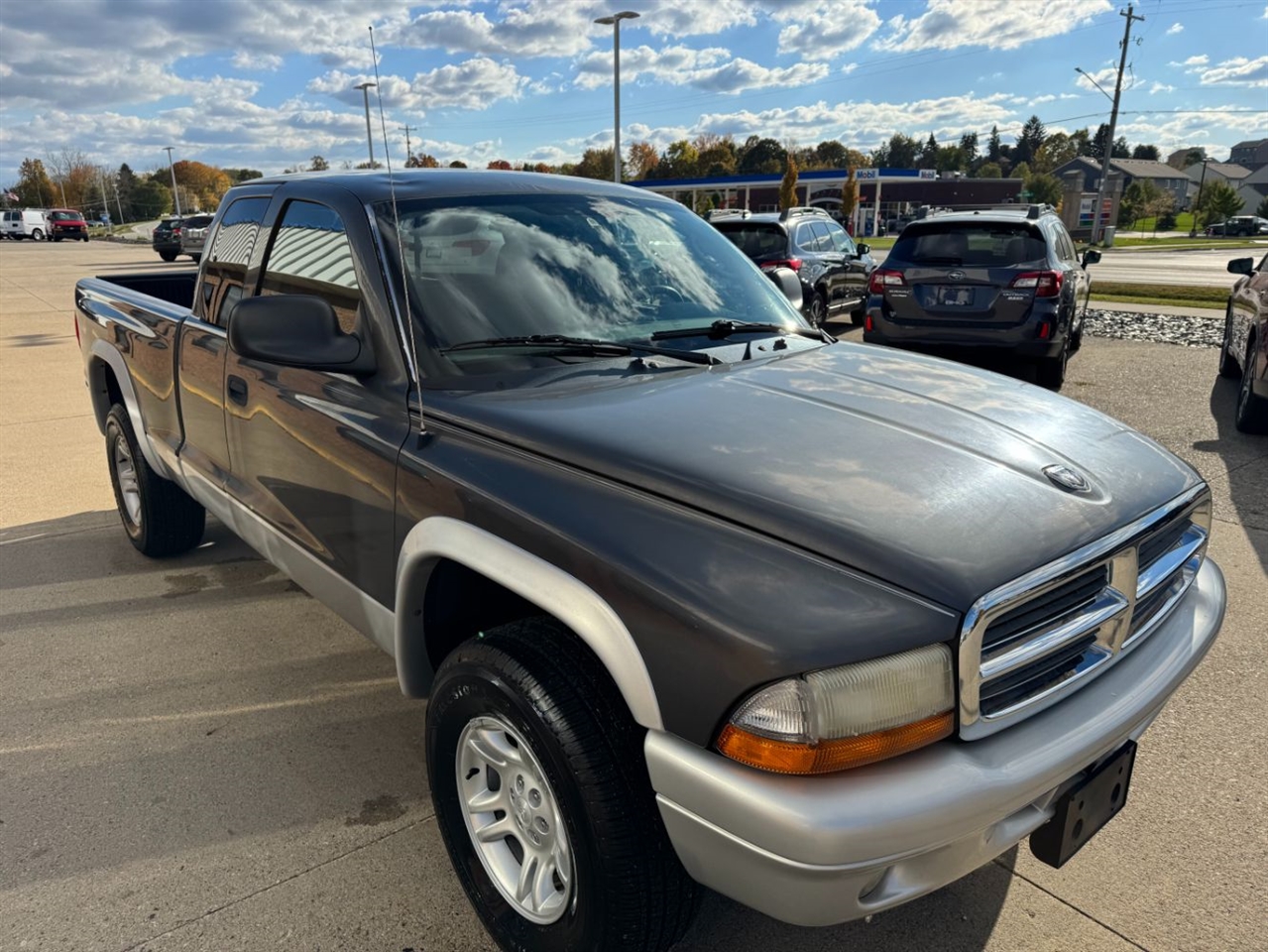 Dodge Dakota SLT Club Cab 4WD 2004