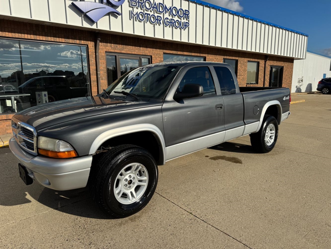 Dodge Dakota SLT Club Cab 4WD 2004