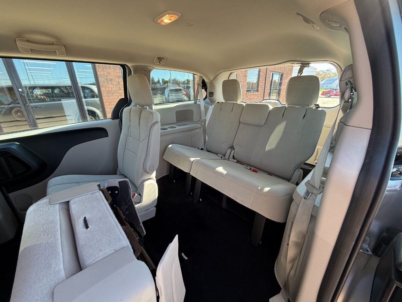 Dodge Grand Caravan SE 2012