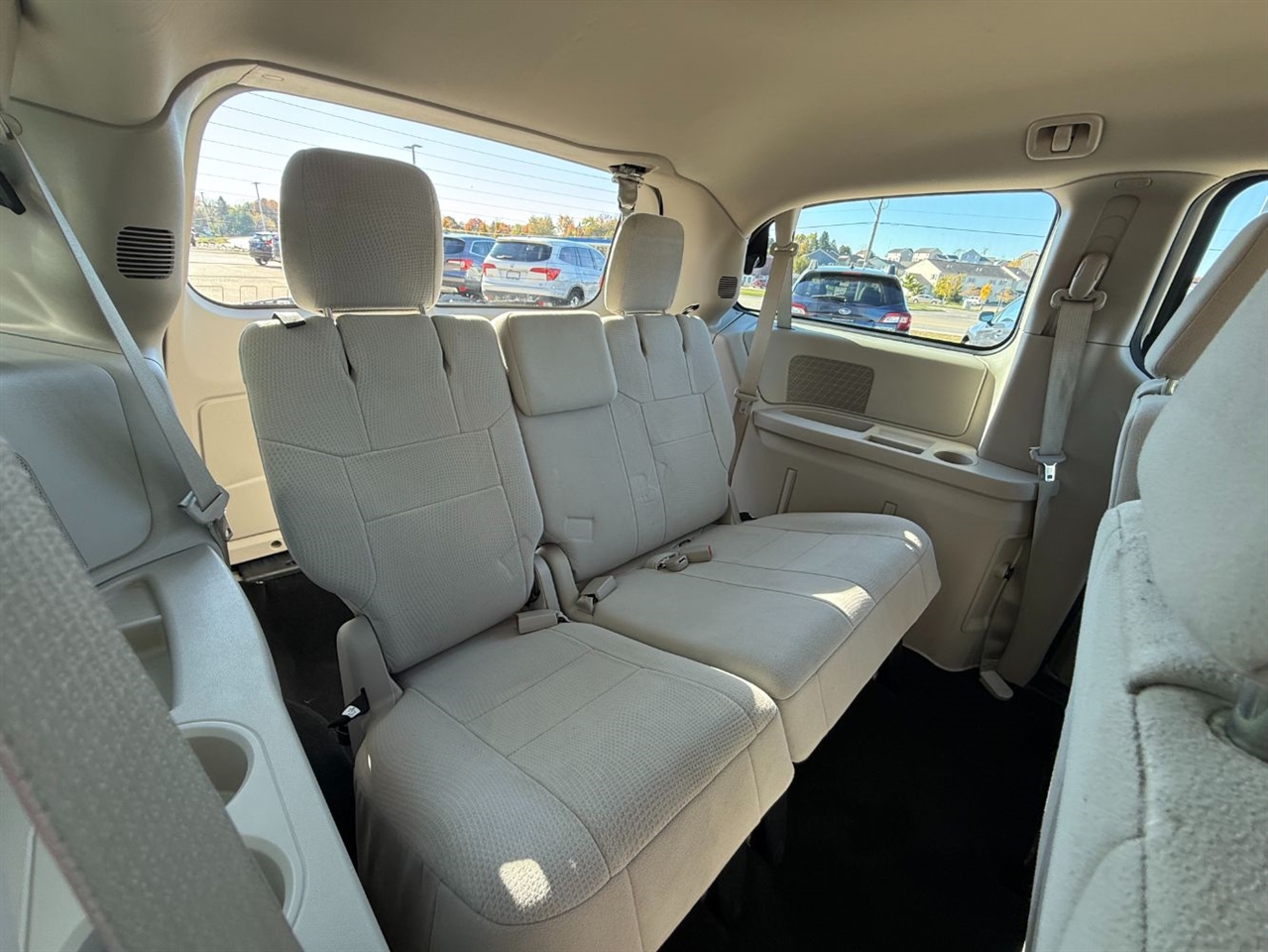Dodge Grand Caravan SE 2012