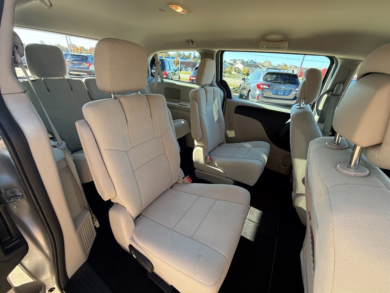 Dodge Grand Caravan SE 2012