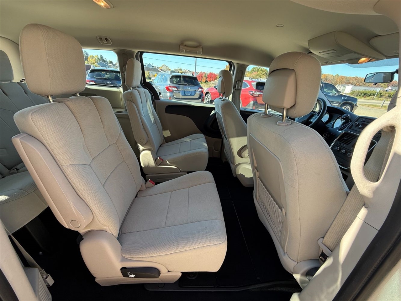 Dodge Grand Caravan SE 2012