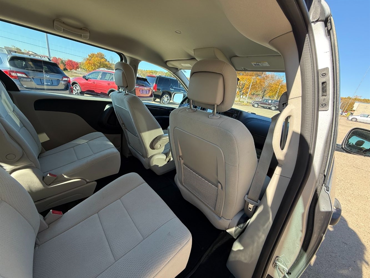 Dodge Grand Caravan SE 2012