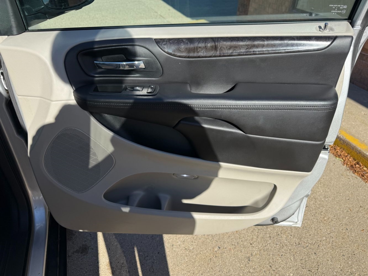 Dodge Grand Caravan SE 2012