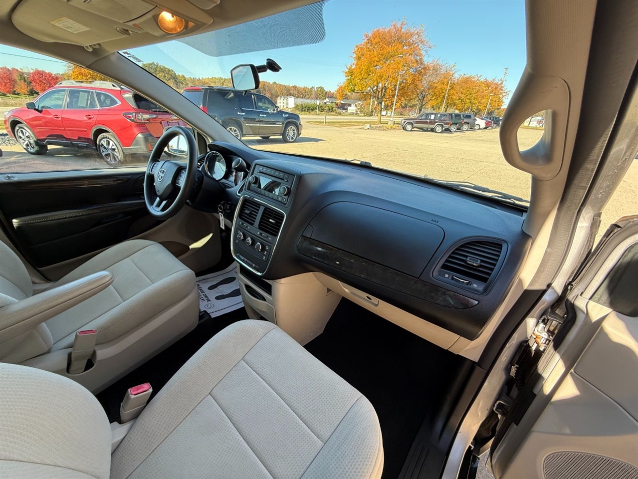 Dodge Grand Caravan SE 2012