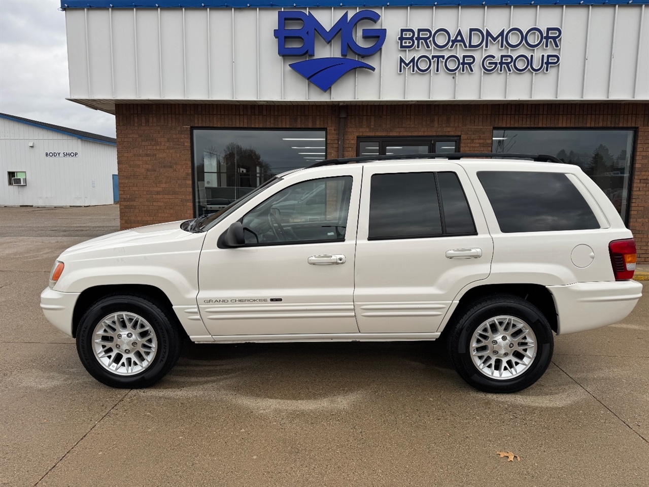 2002 Jeep Grand Cherokee Limited photo 4